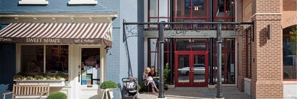 Caffè Lena Alley Entrance